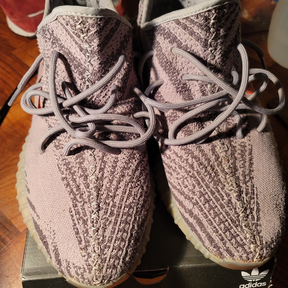 Yeezy 350v2 Boost Beluga 2.0 Size 13